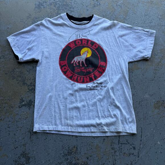 American Vintage Other - Vintage 90’s Ted Nugent Signed Autographed World Bowhunters Tee L